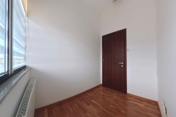 Grozavesti / metrou/ Spatiu birou 160 mp/utilitati incluse /tva inclus