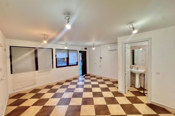Spatiu Comercial - Birouri - Salon - Virtutii - Uverturii