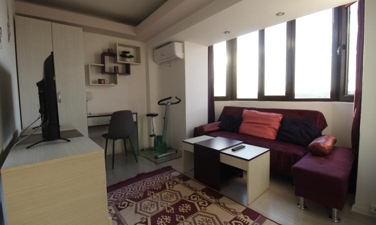 Decebal - Piata Alba Iulia- stradal - studio complet renovat