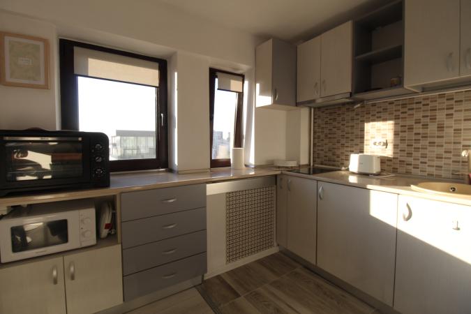 Decebal - Piata Alba Iulia- stradal - studio complet renovat