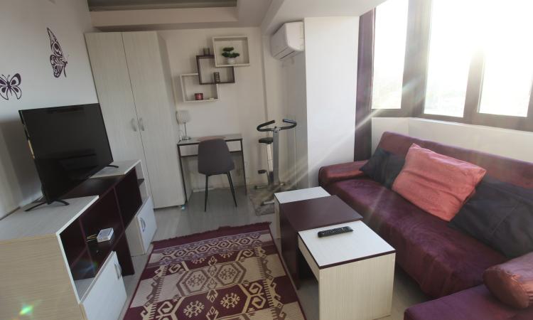 Decebal - Piata Alba Iulia- stradal - studio complet renovat