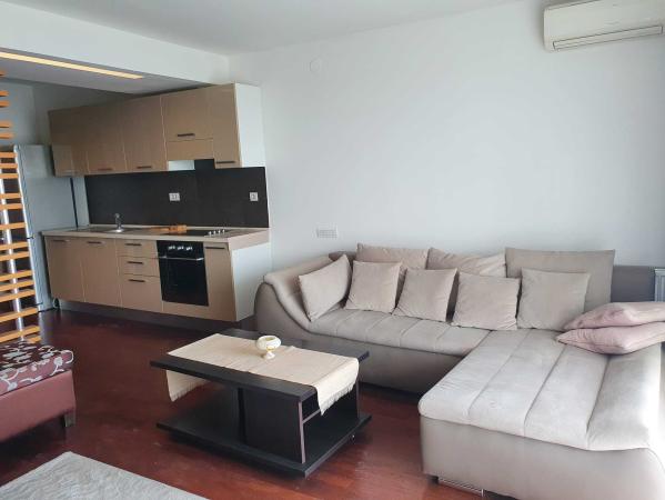 Studio - Piata Alba Iulia  - Incity - loc de parcare subteran