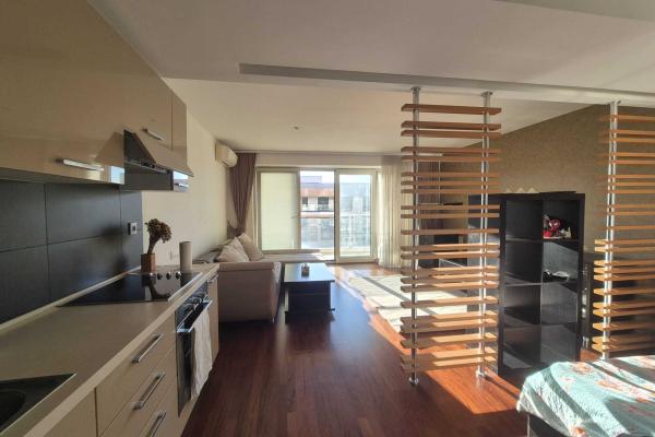 Studio - Piata Alba Iulia - Incity - loc de parcare subteran