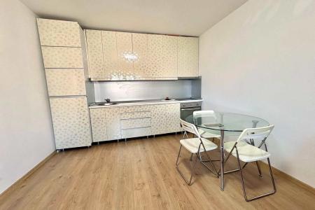 3 Camere - Crangasi - Metrou - 57mp