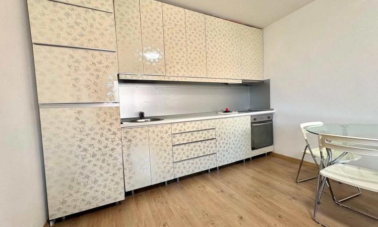 3 Camere - Crangasi - Metrou - 57mp
