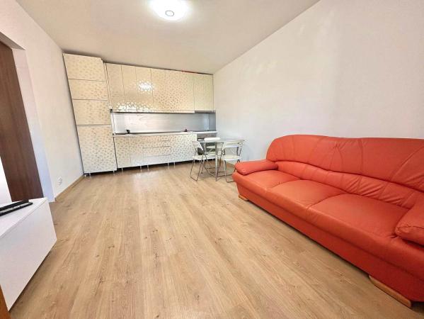 3 Camere - Crangasi - Metrou - 57mp