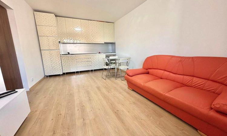3 Camere - Crangasi - Metrou - 57mp