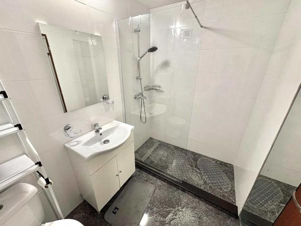 3 Camere - Crangasi - Metrou - 57mp