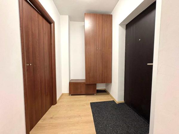 3 Camere - Crangasi - Metrou - 57mp