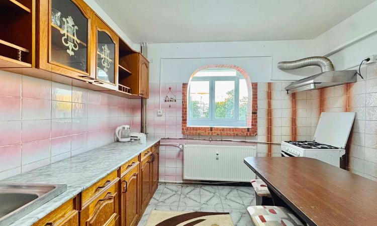 2 Camere - Crangasi - Metrou - 1982
