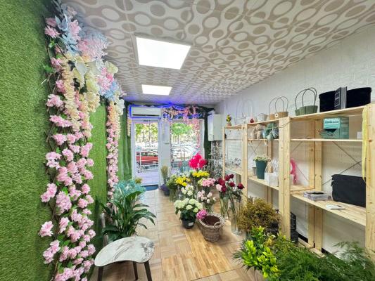 Spatiu Comercial - Iuliu Maniu - Gorjului - Apusului