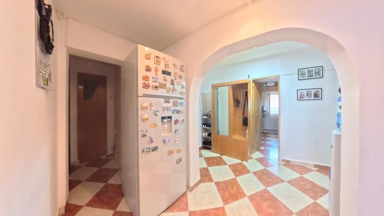 Vitan Mall /str Nucului/4 camere /SUT 98MP/cu centrala proprie