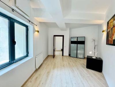 3 camere - Bloc Nou - Eminescu - 80 mp