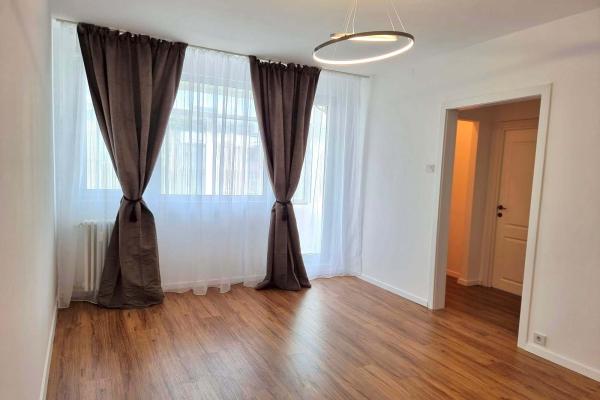 2 Camere - Ion Mihalache - 1 Mai - 58mp