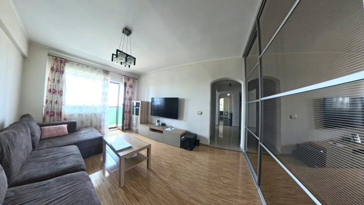 Apartament 3 camere -Militari - decomandat - 9/10 - 1979 - Comision 0