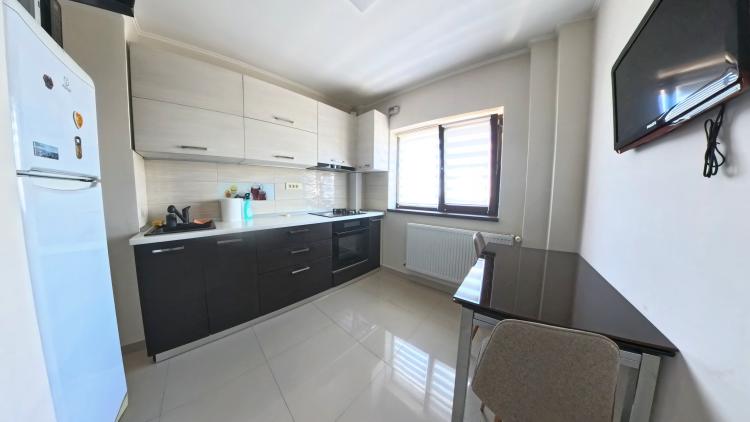 Apartament 3 camere -Militari - decomandat - 9/10 - 1979 - Comision 0