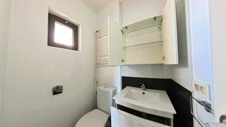 Apartament 3 camere -Militari - decomandat - 9/10 - 1979 - Comision 0