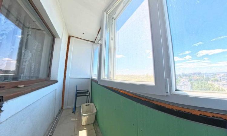 Apartament 3 camere -Militari - decomandat - 9/10 - 1979 - Comision 0