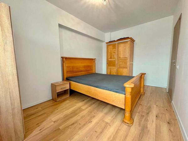 Studio - Grozavesti -  Bloc Nou - Petrache Poenaru