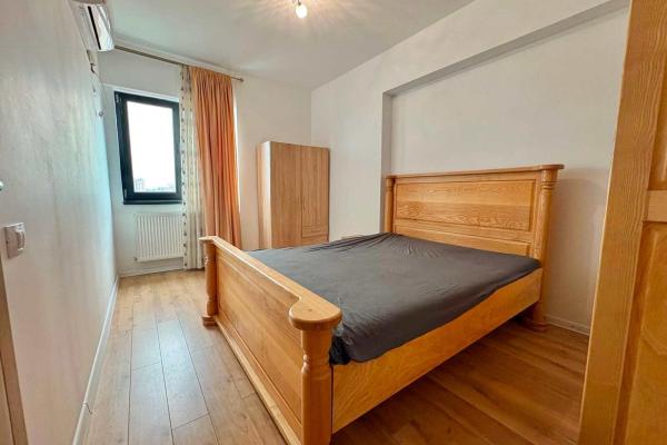 Studio - Grozavesti - Bloc Nou - Petrache Poenaru