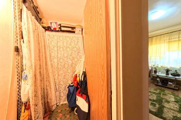 Apartament 3 camere Central - parter- 80 mp - boxa inclusa