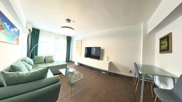 Apartament 2 camere Unirii - 3/8 - decomandat - vedere bulevard