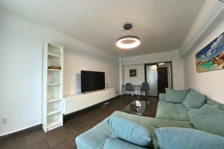 Apartament 2 camere Unirii - 3/8 - decomandat - vedere bulevard