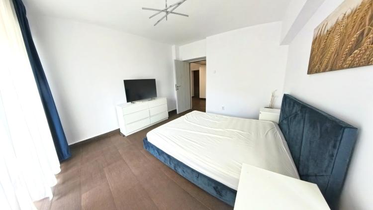 Apartament 2 camere Unirii - 3/8 - decomandat - vedere bulevard