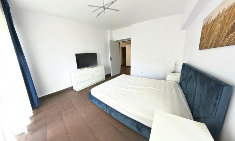 Apartament 2 camere Unirii - 3/8 - decomandat - vedere bulevard