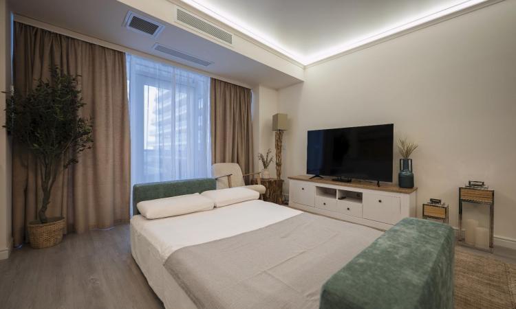 Titanic White, apartament lux, vedere frontala la mare