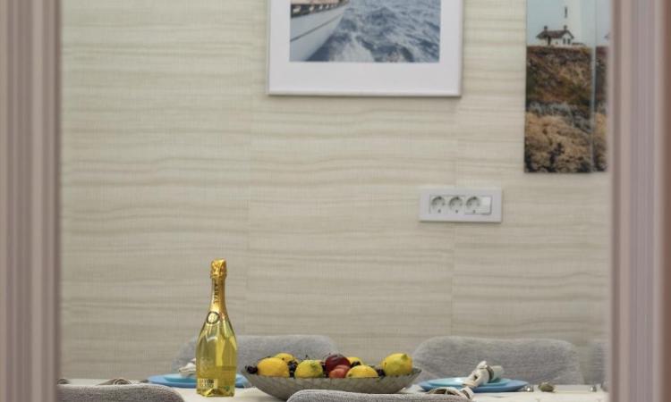 Titanic White, apartament lux, vedere frontala la mare