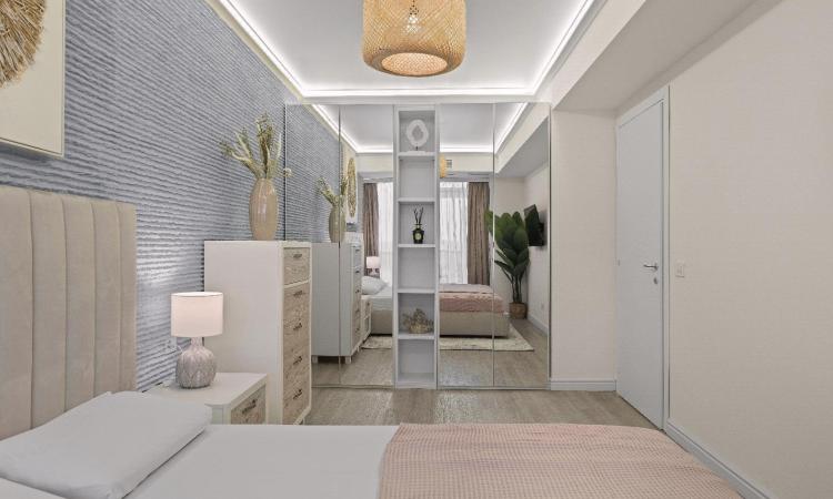 Titanic White, apartament lux, vedere frontala la mare