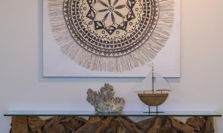 Titanic White, apartament lux, vedere frontala la mare