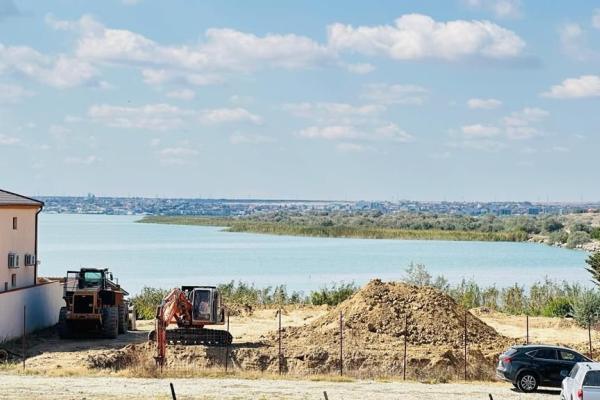 mamaia-sat, vila de lux 455 mp , vedere la lac