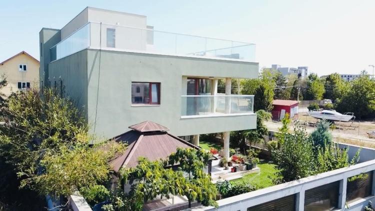 mamaia-sat, vila de lux 455 mp , vedere la lac