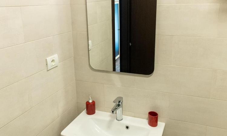 Mamaia Nord, apartament lux, parter cu balcon, zona Lidl-Uzina de pizza
