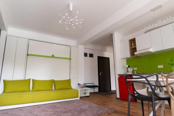 Mamaia Nord, apartament lux, parter cu balcon, zona Lidl-Uzina de pizza