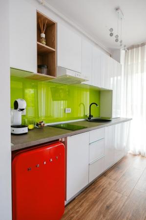 Mamaia Nord, apartament lux, parter cu balcon, zona Lidl-Uzina de pizza
