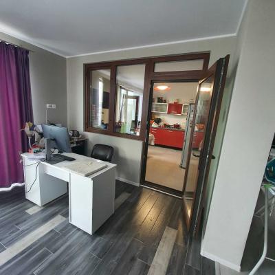 Mamaia Sat , pensiune 10 camere, 10 bai, posibilitate rate