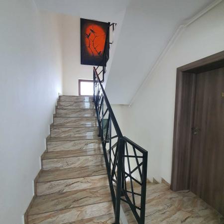 Mamaia Sat , pensiune 10 camere, 10 bai, posibilitate rate