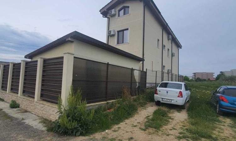 Mamaia Sat , pensiune 10 camere, 10 bai, posibilitate rate
