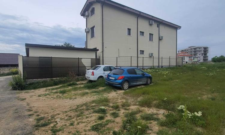 Mamaia Sat , pensiune 10 camere, 10 bai, posibilitate rate