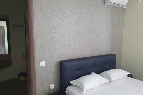 Mamaia Sat , pensiune 10 camere, 10 bai, posibilitate rate