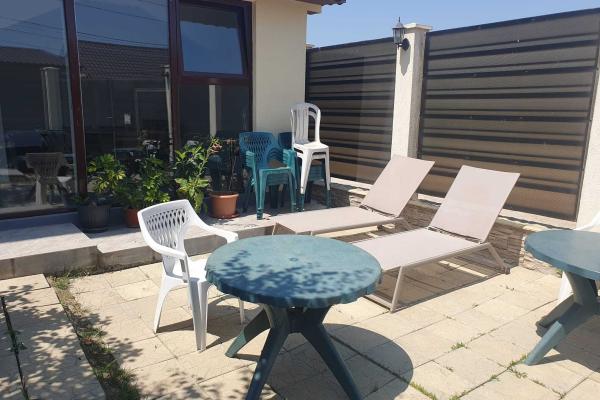 Mamaia Sat , pensiune 10 camere, 10 bai, posibilitate rate
