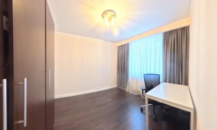 Unirii - Piata Alba Iulia - str Aurel Botea - 3 camere - mobilat/utilat