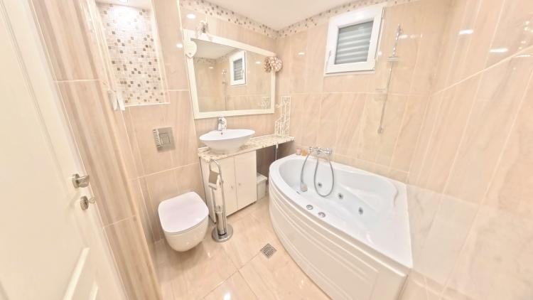 Unirii - Piata Alba Iulia - str Aurel Botea - 3 camere - mobilat/utilat