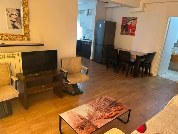 Unirii - Unirii Horoscop - centrala proprie - 5 minute metrou Unirii -Ap. cu terasa
