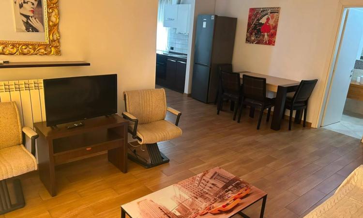 Unirii - Unirii Horoscop - centrala proprie - 5 minute metrou Unirii -Ap. cu terasa