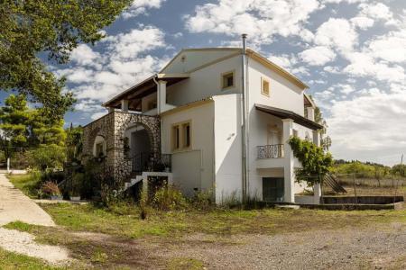 Villa Alba — Vilă cu 4 dormitoare și piscină lângă Liapades, Corfu