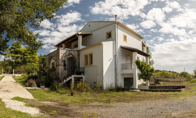 Villa Alba — Vilă cu 4 dormitoare și piscină lângă Liapades, Corfu